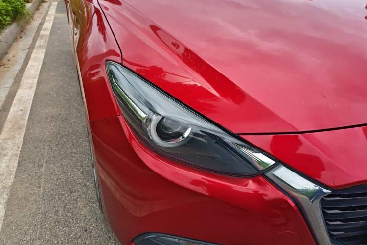 Used Mazda 3 Axela 2017 Sedan 2.0L Automatic Prestige Model China V Standard Right Front Headlight