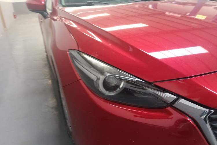 Used Mazda 3 Axela 2017 Sedan 1.5L Automatic Luxury Model Emission Standard China V Right Front Headlight