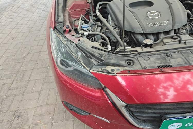 Used Mazda 3 Axela 2017 Sedan 1.5L Automatic Luxury Model Emission Standard China V Right Front Headlight