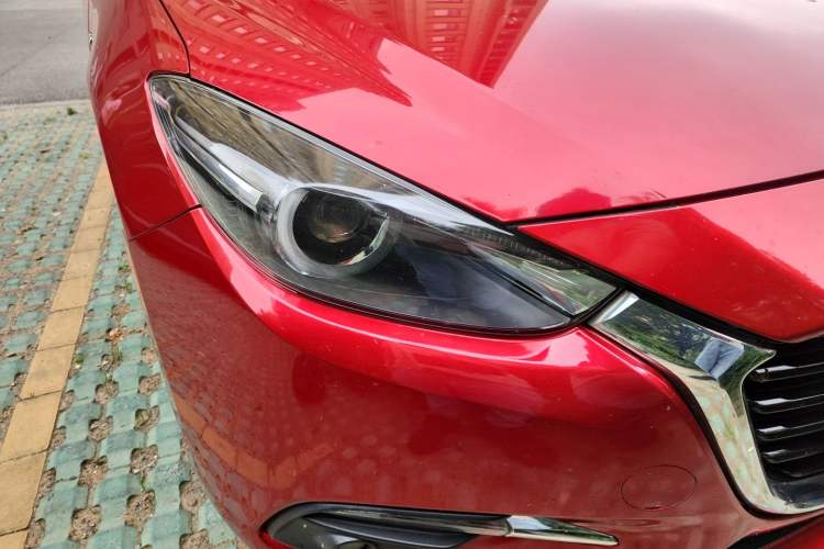 Used Mazda 3 Axela 2017 Sedan 2.0L Automatic Prestige Model China V Standard Right Front Headlight