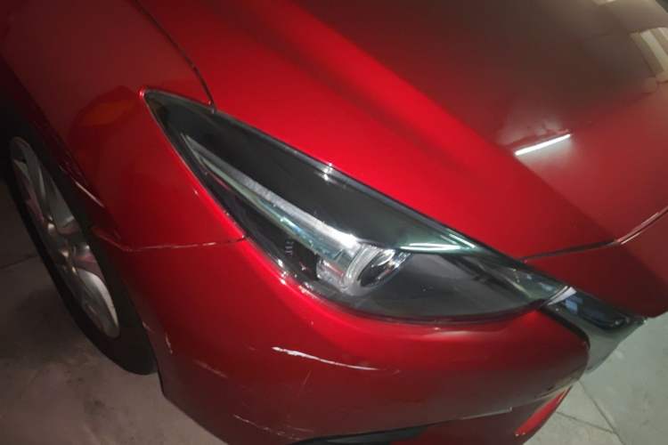 Used Mazda 3 Axela 2017 Sedan 1.5L Automatic Luxury Model Emission Standard China V Right Front Headlight