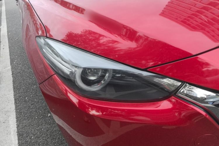 Used Mazda 3 Axela 2017 Sedan 2.0L Automatic Prestige Model China V Standard Right Front Headlight