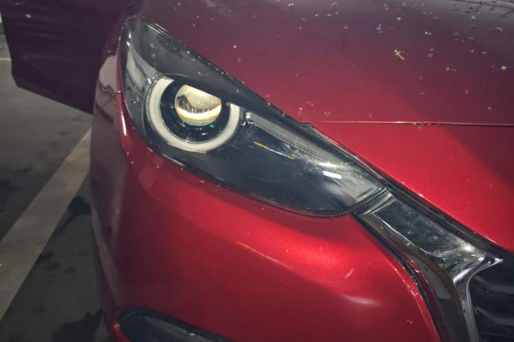 Used Mazda 3 Axela 2017 Sedan 2.0L Automatic Prestige Model China V Standard Right Front Headlight