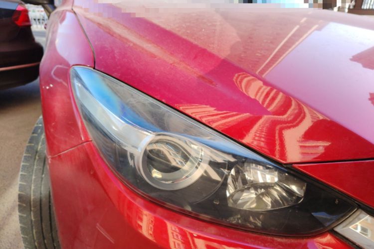 Used Mazda 3 Axela 2017 Sedan 1.5L Automatic Comfort Model Emission Standard China V Right Front Headlight