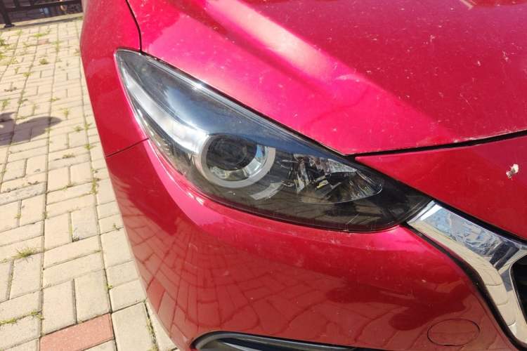 Used Mazda 3 Axela 2017 Sedan 1.5L Automatic Comfort Model China VI Standard Right Front Headlight
