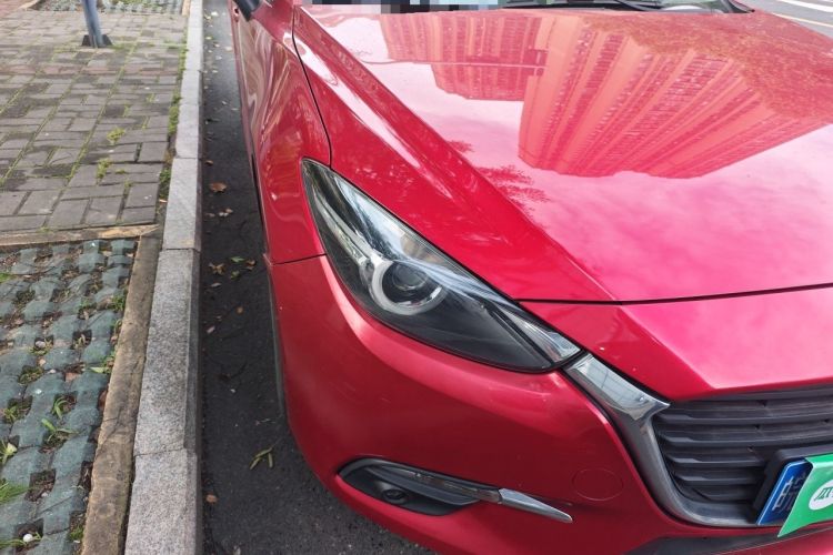 Used Mazda 3 Axela 2017 Sedan 1.5L Automatic Luxury Model China VI Standard Right Front Headlight