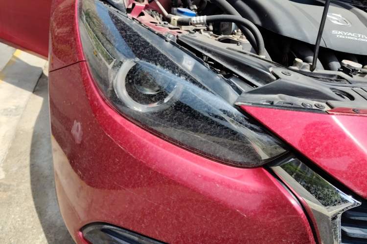 Used Mazda 3 Axela 2017 Sedan 1.5L Automatic Luxury Model Emission Standard China V Right Front Headlight