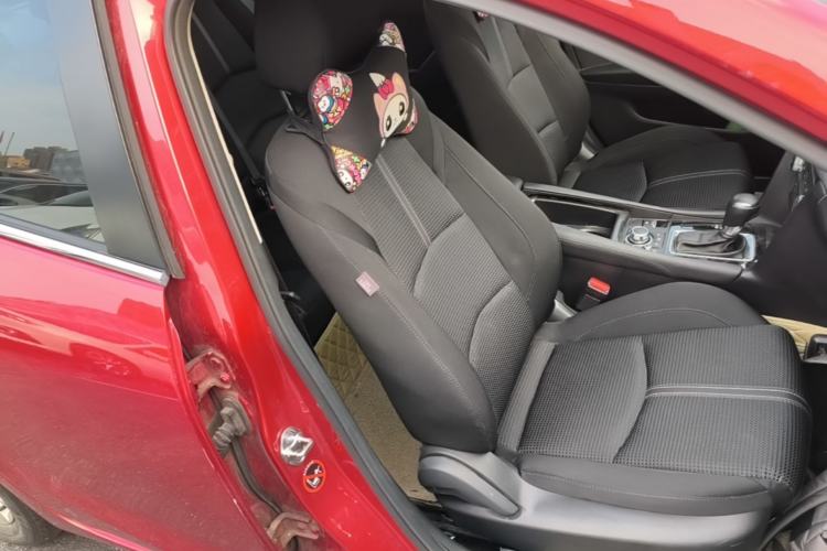 Used Mazda 3 Axela 2017 Sedan 1.5L Automatic Luxury Model Emission Standard China V Right Front Seat