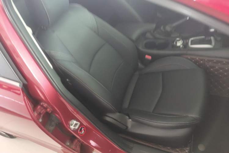 Used Mazda 3 Axela 2017 Sedan 1.5L Automatic Comfort Model Emission Standard China V Right Front Seat