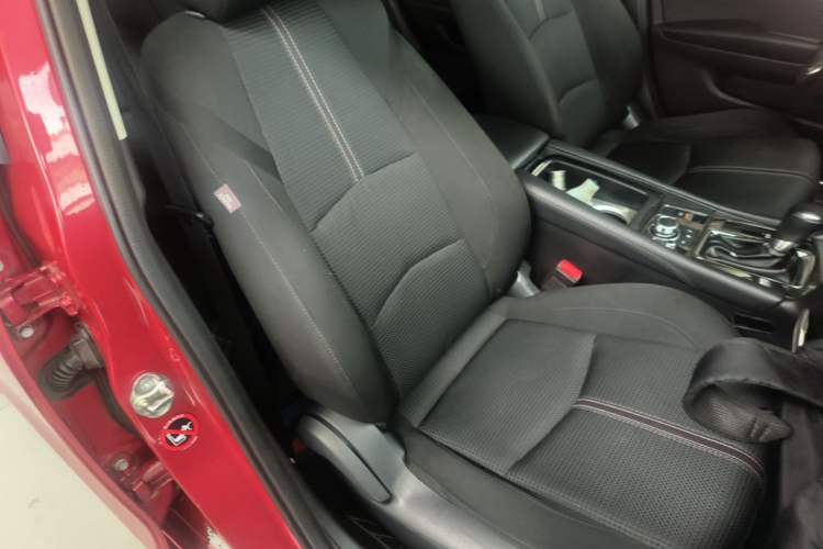 Used Mazda 3 Axela 2017 Sedan 1.5L Automatic Luxury Model Emission Standard China V Right Front Seat