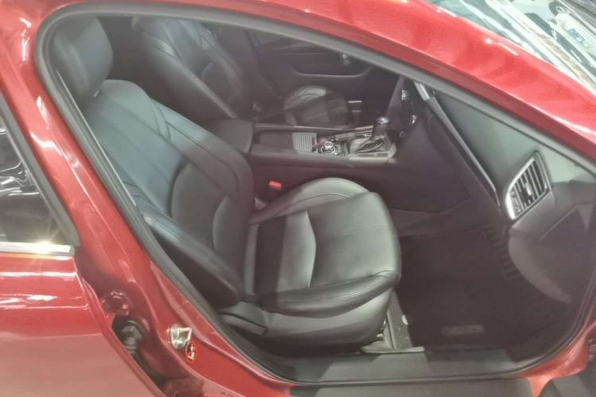 Used Mazda 3 Axela 2017 Hatchback 2.0L Automatic Sport Model China V Emission Standard Right Front Seat