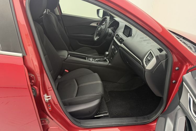 Used Mazda 3 Axela 2017 Hatchback 1.5L Automatic Luxury Model Emission Standard China V Right Front Seat