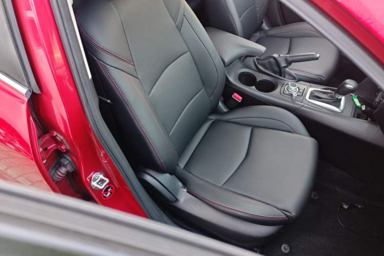 Used Mazda 3 Axela 2017 Sedan 1.5L Automatic Comfort Model Emission Standard China V Right Front Seat