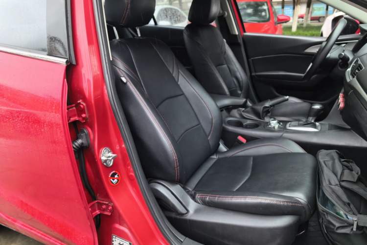 Used Mazda 3 Axela 2017 Sedan 1.5L Automatic Comfort Model Emission Standard China V Right Front Seat