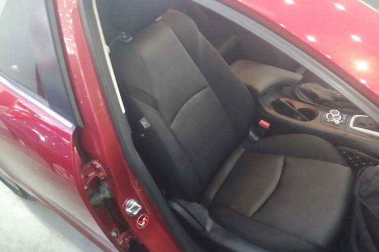 Used Mazda 3 Axela 2017 Sedan 1.5L Automatic Comfort Model Emission Standard China V Right Front Seat