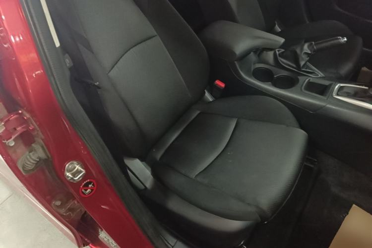 Used Mazda 3 Axela 2017 Hatchback 1.5L Automatic Comfort Model Emission Standard China V Right Front Seat