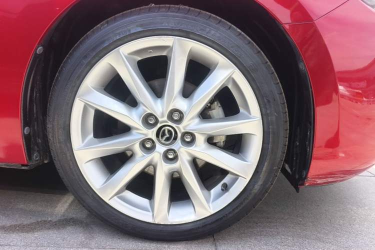 Used Mazda 3 Axela 2017 Sedan 2.0L Automatic Prestige Model China V Standard Right Front Wheel Hub