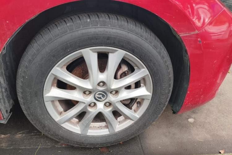 Used Mazda 3 Axela 2017 Sedan 1.5L Automatic Comfort Model Emission Standard China V Right Front Wheel Hub