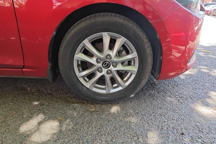 Used Mazda 3 Axela 2017 Sedan 1.5L Automatic Comfort Model Emission Standard China V Right Front Wheel Hub
