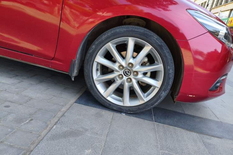 Used Mazda 3 Axela 2017 Sedan 2.0L Automatic Prestige Model China V Standard Right Front Wheel Hub