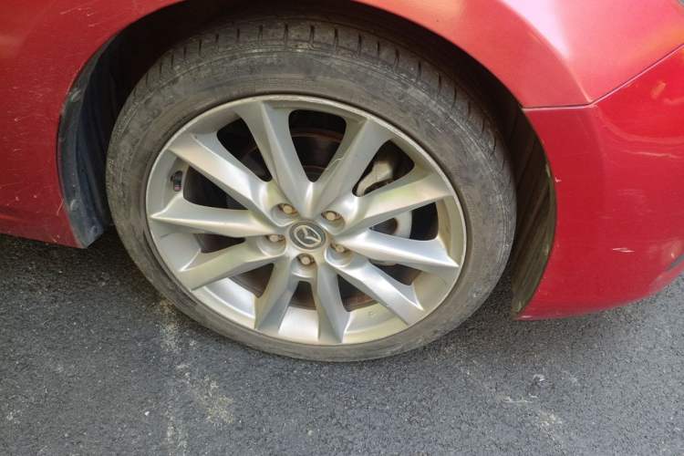 Used Mazda 3 Axela 2017 Sedan 2.0L Automatic Flagship Model China V Standard Right Front Wheel Hub