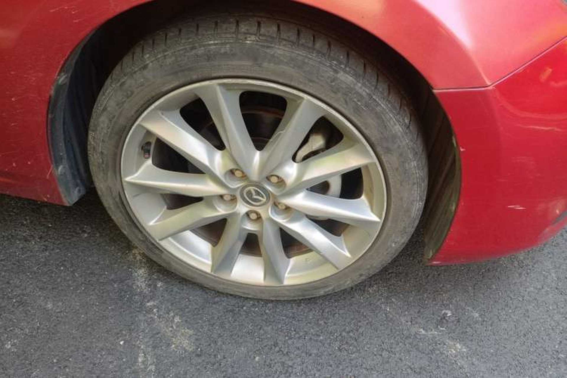 Used Mazda 3 Axela 2017 Sedan 2.0L Automatic Flagship Model China V Standard Right Front Wheel Hub