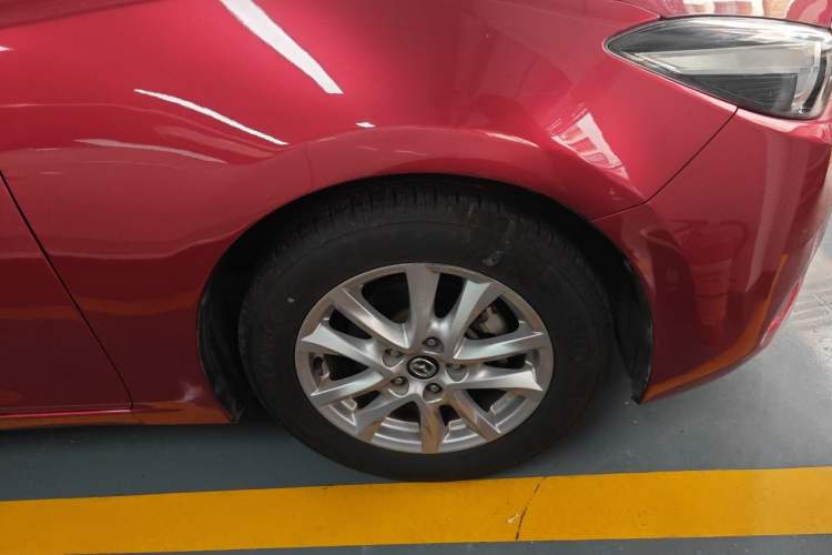 Used Mazda 3 Axela 2017 Sedan 1.5L Automatic Comfort Model Emission Standard China V Right Front Wheel Hub