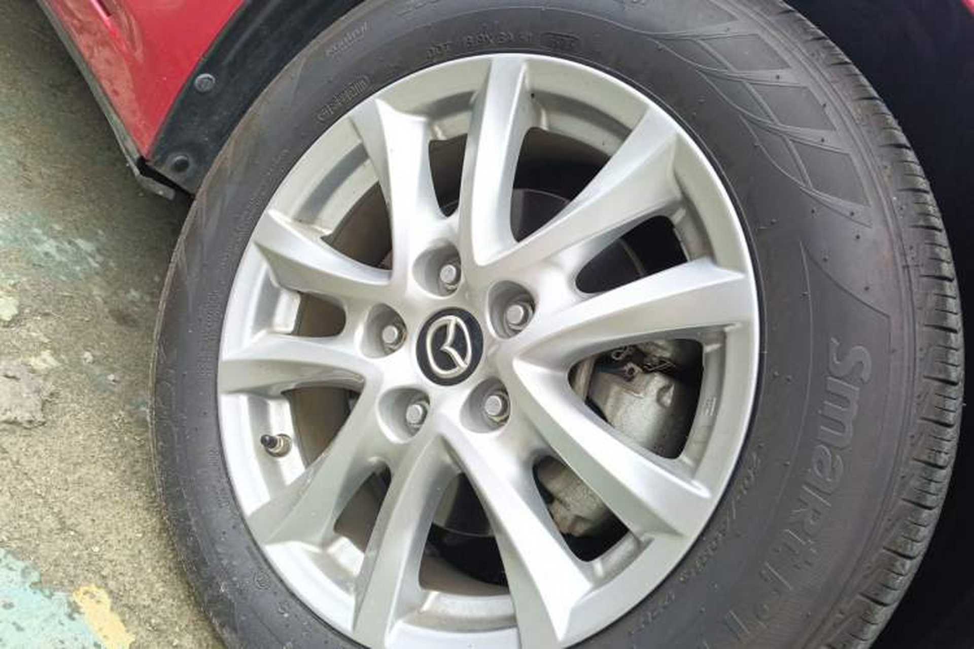 Used Mazda 3 Axela 2017 Sedan 1.5L Automatic Luxury Model Emission Standard China V Right Front Wheel Hub
