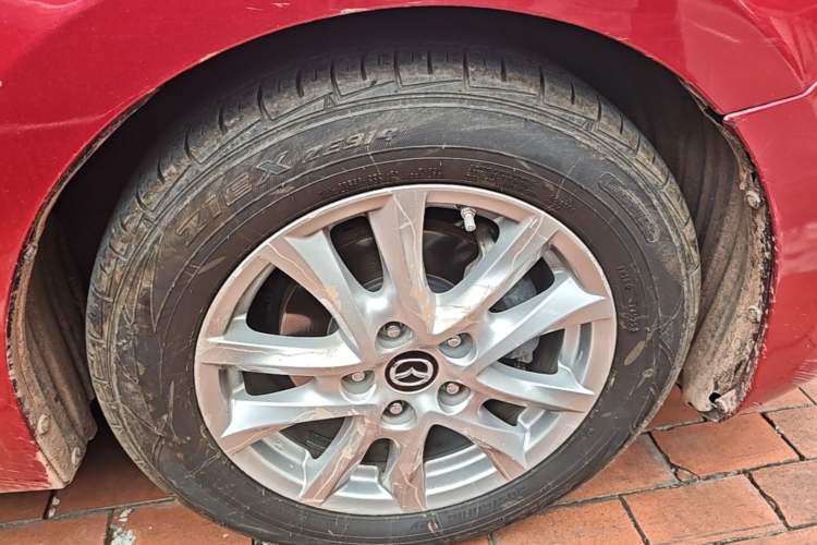 Used Mazda 3 Axela 2017 Sedan 1.5L Automatic Luxury Model Emission Standard China V Right Front Wheel Hub