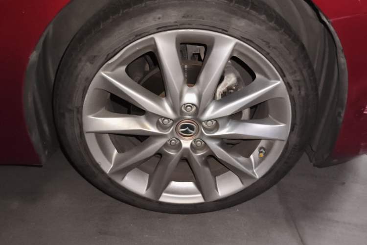 Used Mazda 3 Axela 2017 Sedan 2.0L Automatic Prestige Model China V Standard Right Front Wheel Hub