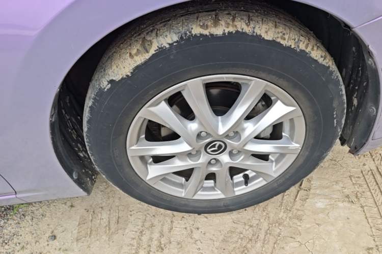 Used Mazda 3 Axela 2017 Sedan 1.5L Automatic Comfort Model Emission Standard China V Right Front Wheel Hub