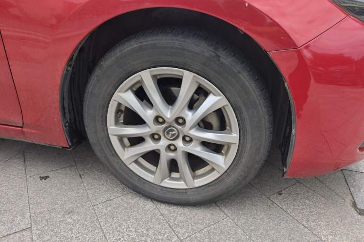 Used Mazda 3 Axela 2017 Sedan 1.5L Automatic Comfort Model Emission Standard China V Right Front Wheel Hub