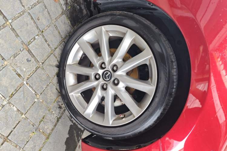 Used Mazda 3 Axela 2017 Sedan 2.0L Automatic Prestige Model China V Standard Right Front Wheel Hub