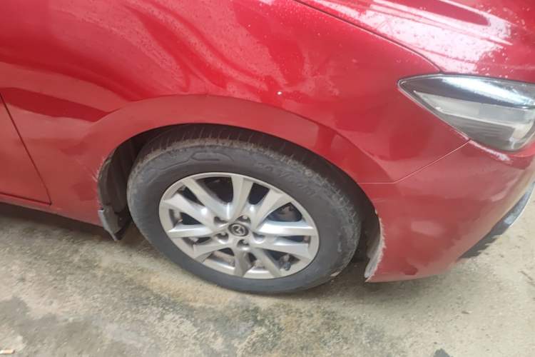 Used Mazda 3 Axela 2017 Sedan 1.5L Automatic Comfort Model Emission Standard China V Right Front Wheel Hub