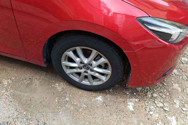Used Mazda 3 Axela 2017 Sedan 1.5L Automatic Luxury Model China VI Standard Right Front Wheel Hub