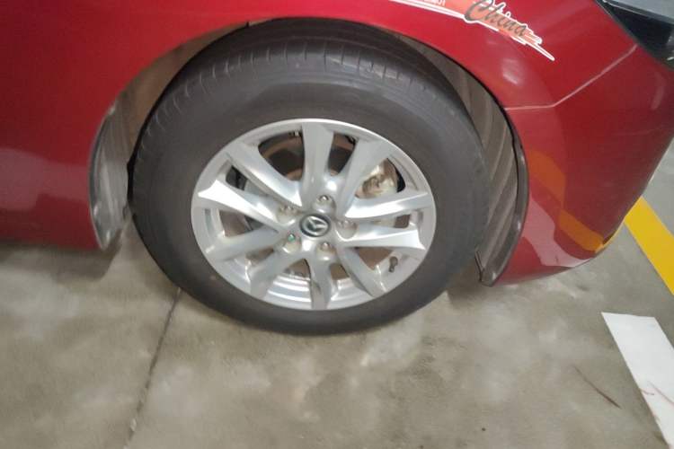 Used Mazda 3 Axela 2017 Sedan 1.5L Automatic Comfort Model Emission Standard China V Right Front Wheel Hub