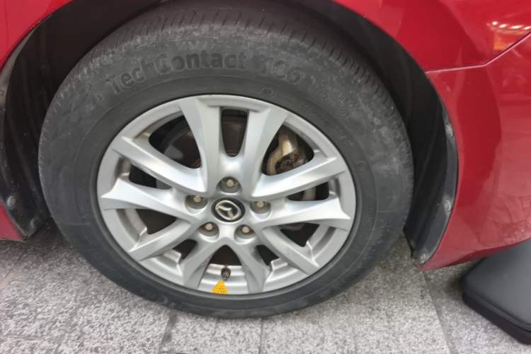 Used Mazda 3 Axela 2017 Hatchback 1.5L Automatic Luxury Model Emission Standard China V Right Front Wheel Hub