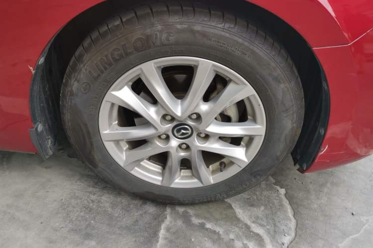 Used Mazda 3 Axela 2017 Hatchback 1.5L Automatic Luxury Model Emission Standard China V Right Front Wheel Hub