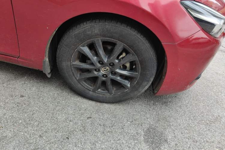 Used Mazda 3 Axela 2017 Sedan 1.5L Automatic Luxury Model Emission Standard China V Right Front Wheel Hub