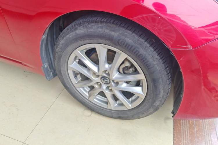 Used Mazda 3 Axela 2017 Sedan 1.5L Automatic Luxury Model Emission Standard China V Right Front Wheel Hub