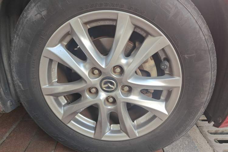 Used Mazda 3 Axela 2017 Sedan 1.5L Automatic Comfort Model Emission Standard China V Right Front Wheel Hub