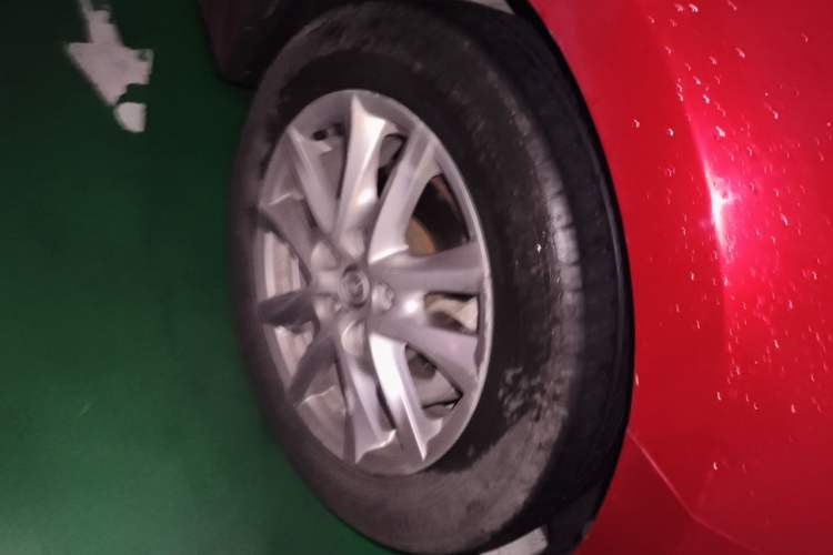 Used Mazda 3 Axela 2017 Sedan 1.5L Automatic Comfort Model Emission Standard China V Right Front Wheel Hub