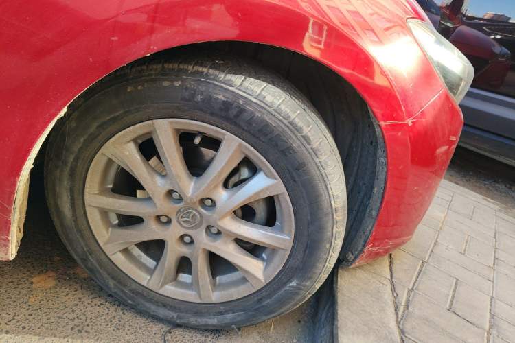 Used Mazda 3 Axela 2017 Sedan 1.5L Automatic Comfort Model Emission Standard China V Right Front Wheel Hub