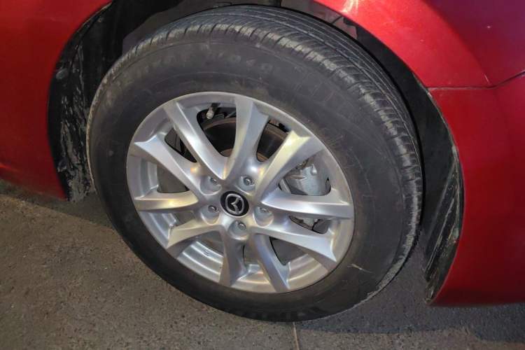 Used Mazda 3 Axela 2017 Sedan 1.5L Automatic Luxury Model China VI Standard Right Front Wheel Hub