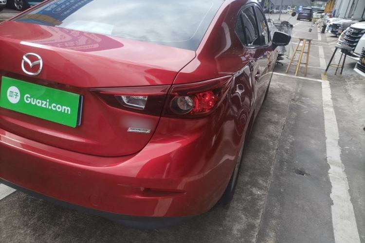 Used Mazda 3 Axela 2017 Sedan 1.5L Automatic Comfort Model Emission Standard China V Right Rear Taillight