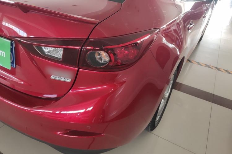 Used Mazda 3 Axela 2017 Sedan 1.5L Automatic Comfort Model Emission Standard China V Right Rear Taillight