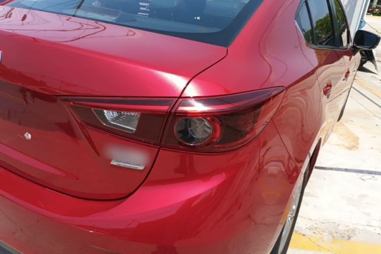 Used Mazda 3 Axela 2017 Sedan 1.5L Automatic Luxury Model Emission Standard China V Right Rear Taillight