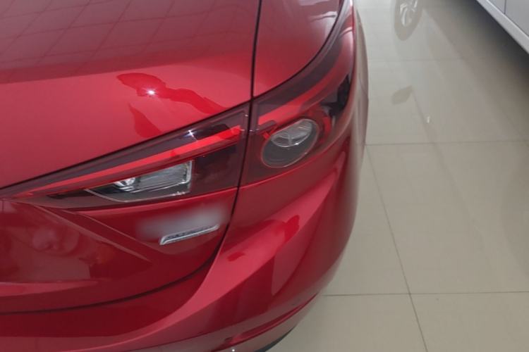 Used Mazda 3 Axela 2017 Sedan 1.5L Automatic Luxury Model Emission Standard China V Right Rear Taillight