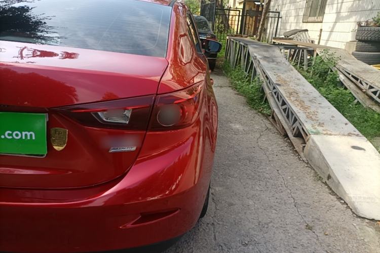 Used Mazda 3 Axela 2017 Sedan 1.5L Automatic Comfort Model Emission Standard China V Right Rear Taillight