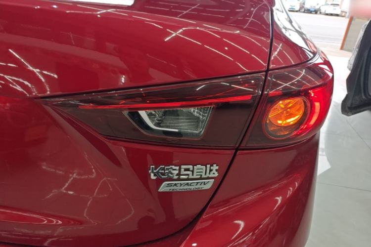 Used Mazda 3 Axela 2017 Sedan 1.5L Automatic Comfort Model Emission Standard China V Right Rear Taillight